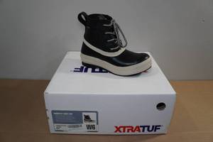 lot 90 image: Xtratuf Womens 6 Legacy Lave Boots -Size 6