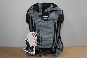lot 96 image: USWE Protector Patriot 15 Backpack