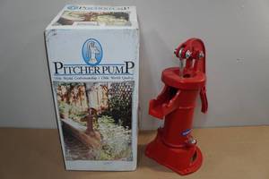 lot 102 image: Simmons Pitcher Pump