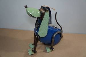 lot 120 image: Crafted Yard Ornament Im A Good Doggy