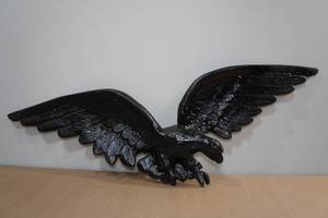 lot 122 image: Vintage 28 Eagle All Weather Dcor