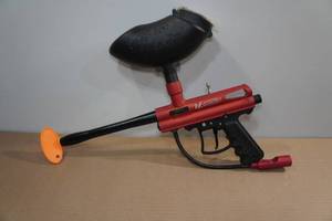 lot 136 image: Lancer Paintball Gun with Spyder Barrel & Hopper