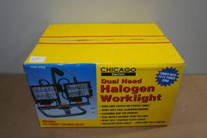 lot 138 image: Dual Head Halogen Worklight