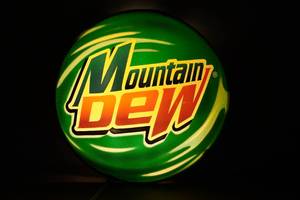 lot 208 image: Mountain Dew Store Display Lighted Sign
