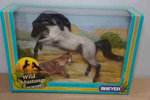 lot 213 image: Vintage Breyer Horse No 750201
