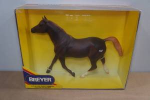 lot 214 image: Vintage Breyer Horse No 701101