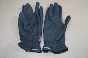 lot 223 image: Roeckl Grip Riding Gloves -Size 6