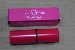 lot 275 image: Femme Fatale Lipstick Knife