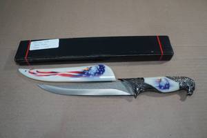 lot 276 image: Bald Eagle Theme Collector Knife