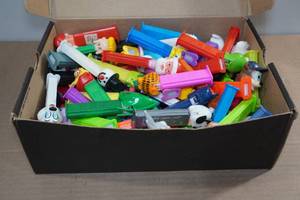 lot 309 image: Assorted Pez Dispensers