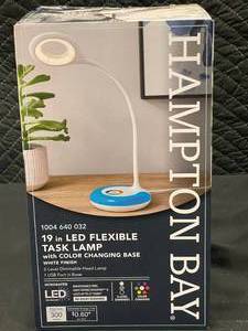 lot 14 image: A1 - Hampton Bay 19 in LED Flexible Task Lamp