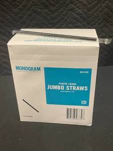 lot 25 image: J4 - Monogram Plastic Black Jumbo Straws - 500 Count