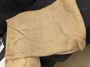 lot 48 image: 18 Burlap Sacks 22x35