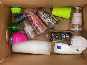 lot 150 image: Lot of Assorted Plastic and Acrylic Drinkware