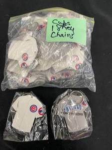lot 166 image: Lot of 18 Chicago Cubs Jersey Keychains
