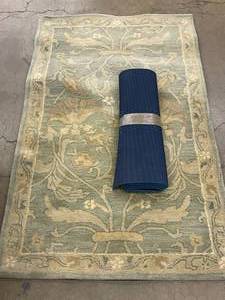 lot 272 image: M1 - Elegant Wool Area Rug with Yoga Mat