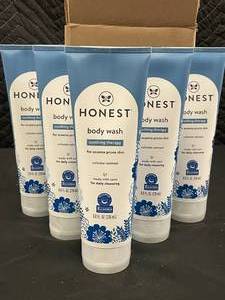 lot 204 image: Lot of 5 Honest Soothing Therapy Body Wash for Eczema Prone Skin - 8 oz