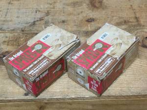lot 28 image: 2 Boxes SPRED-R 12ga Spreader Loads 2 34