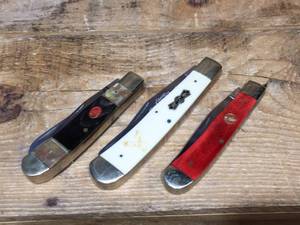 lot 45 image: 3 Large Pocket Knives