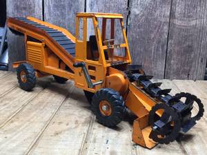 lot 70 image: Vintage Ny-Lint Toys Adams Traveloader