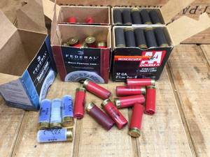 lot 29 image: 4 Boxes 12ga Re-loads