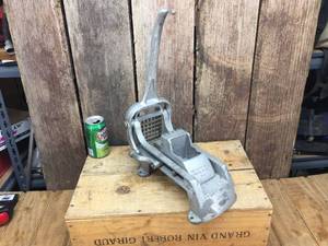 lot 107 image: Vintage Weston French Fry Cutter