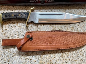 lot 2 image: Timber Ridge Rattler Model TR65 Western Outlaw
