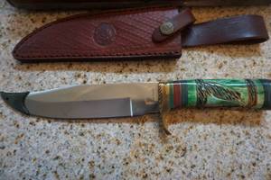 lot 6 image: Timber Rattler Model TR134 Rain Dance Bowie Fixed Blade Knife