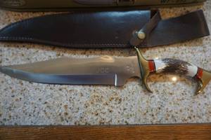 lot 9 image: Whitetail Cutlery Model WT-053 17 Stainless Steel Knife