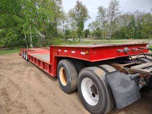 lot 6 image: 1969 Load King Trailer