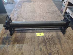 lot 18 image: 30 Sheet Metal Roller...