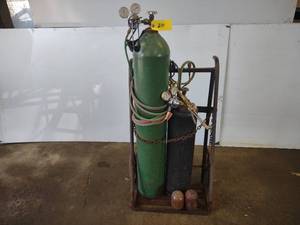 lot 20 image: Harris OxyAcetylene Torch with Hos...
