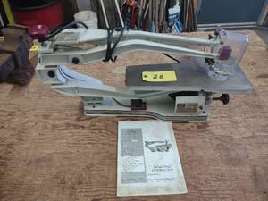 lot 28 image: Tool Shop 22 Scroll Saw...