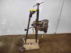 lot 33 image: Di-Cor Core Drill, Model 120M, Milw...