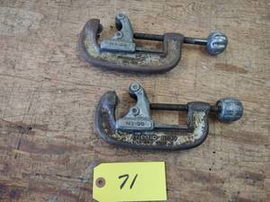 lot 71 image: (2) Ridgid Pipe Cutters, 1-3...