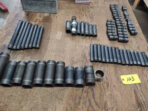 lot 103 image: Assorted Pipe Nipples...