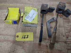 lot 123 image: Continuity Welders & Shot...