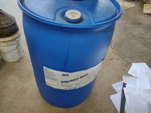 lot 131 image: Napa -20F Windshield Wash, 55 Gallo...