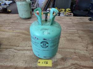 lot 175 image: Refrigerant Tank with R22, 18lbs....