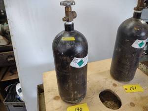 lot 190 image: Nitrogen Tank...