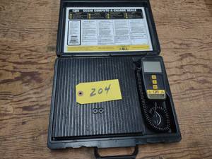 lot 204 image: CPS CC220 Compute-A-Charge Scale...