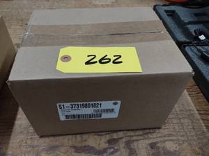 lot 262 image: Source 1 Booster 37319801821...