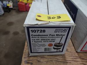 lot 303 image: Mars Motor 10728...