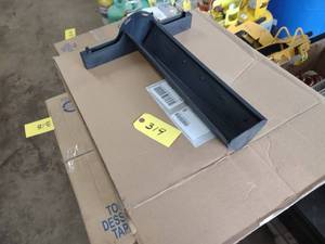 lot 319 image: Carrier V Condesate Pan Kit 3471577...