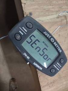 lot 206 image: Supernova DV4- Digital Vacuum Gauge...