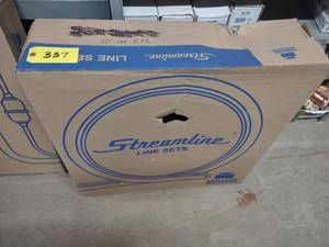 lot 337 image: Streamline Line Set 38x34x12x50...