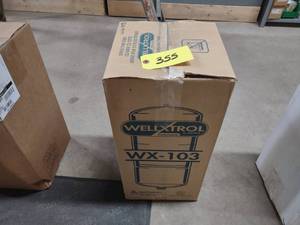 lot 355 image: Wellxtrol WX103 Well Pressure Tank...