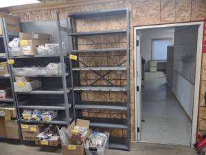 lot 389 image: Shelf Unit 36x12x85...