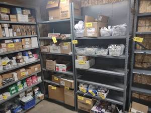 lot 390 image: (2) Shelf Units 36x18x85...