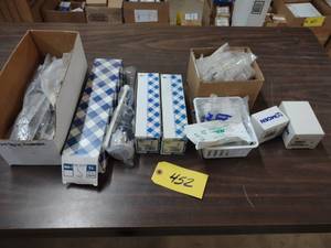 lot 452 image: Sink Pop-Ups & Faucet Parts...